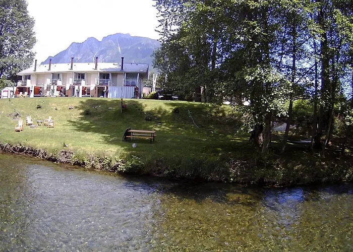 Moon River Suites #4